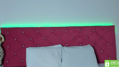 Snapshot of ruth_harvey chatting on January 2025 01:09:01 PM Ruth online show from January 2025 01:09:01 PM