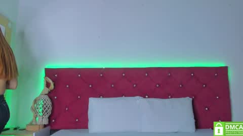 Snapshot of ruth_harvey chatting on January 2025 12:56:01 PM Ruth online show from January 2025 12:56:01 PM