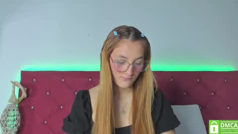 Snapshot of ruth_harvey chatting on February 2025 12:32:01 PM Ruth online show from February 2025 12:32:01 PM