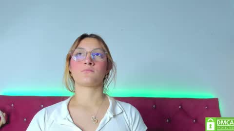 Snapshot of ruth_harvey chatting on March 2025 01:07:01 PM Ruth online show from March 2025 01:07:01 PM