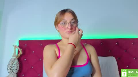 Snapshot of ruth_harvey chatting on March 2025 01:09:01 PM Ruth online show from March 2025 01:09:01 PM