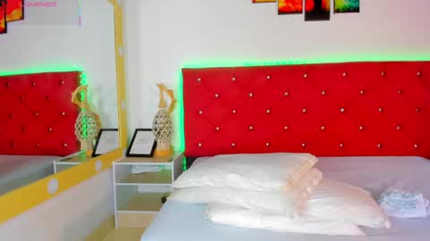 Snapshot of ruth_harvey chatting on September 2025 12:50:02 PM Ruth online show from September 2025 12:50:02 PM