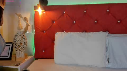 Snapshot of ruth_harvey chatting on October 2025 12:55:02 PM Ruth online show from October 2025 12:55:02 PM