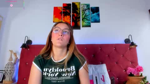 Snapshot of ruth_harvey chatting on October 2025 03:02:01 PM Ruth online show from October 2025 03:02:01 PM