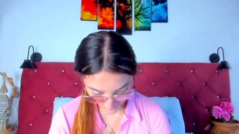 Snapshot of ruth_harvey chatting on November 2025 01:44:02 PM Ruth online show from November 2025 01:44:02 PM