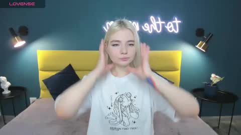 ruthbryant online show from September 2025 01:39:02 AM