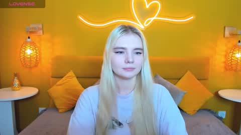 ruthbryant online show from November 2025 12:41:01 AM