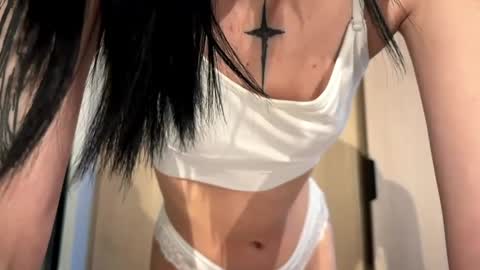 Jess online show from April 2026 05:25:01 AM