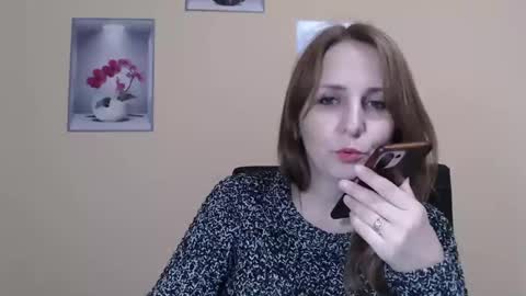 Snapshot of ruthpark chatting on November 2025 07:03:01 PM Ruth online show from November 2025 07:03:01 PM