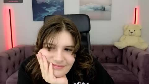 Snapshot of ruyjin_choi chatting on November 2025 10:27:01 AM Ruyjin online show from November 2025 10:27:01 AM