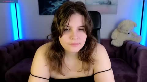 Snapshot of ruyjin_choi chatting on November 2025 10:04:02 AM Ruyjin online show from November 2025 10:04:02 AM