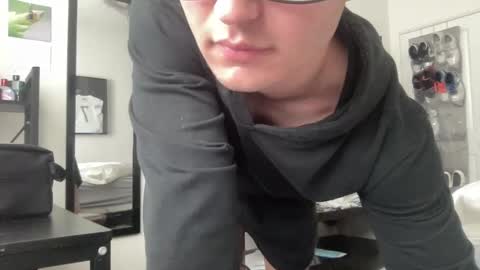 Snapshot of ryan287747 chatting on October 2025 08:15:02 PM ryan online show from October 2025 08:15:02 PM