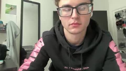 Snapshot of ryan287747 chatting on November 2025 07:12:01 PM ryan online show from November 2025 07:12:01 PM