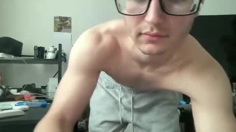 Snapshot of ryan287747 chatting on January 2026 08:01:02 PM ryan online show from January 2026 08:01:02 PM