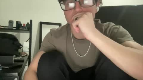 Snapshot of ryan287747 chatting on February 2026 04:19:01 AM ryan online show from February 2026 04:19:01 AM