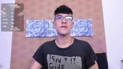 Snapshot of ryan_clark_ chatting on December 2024 08:31:02 PM Ryan online show from December 2024 08:31:02 PM