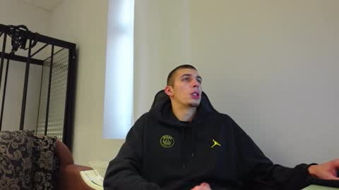 Snapshot of ryan_dozer chatting on November 2025 07:27:01 AM RYAN DOZER online show from November 2025 07:27:01 AM