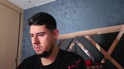 R Y A N online show from December 2025 09:59:01 AM