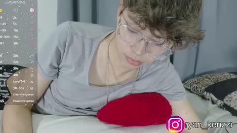 Snapshot of ryan_mckenzziee chatting on November 2025 06:35:02 AM ryan online show from November 2025 06:35:02 AM