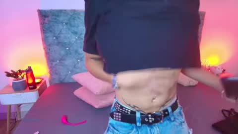 R Y A N   ON   F I R E online show from April 2026 01:26:01 PM