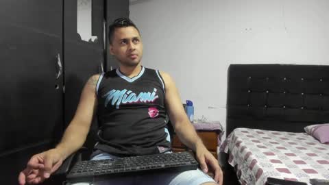 ryan_xc1 online show from March 2026 02:39:02 AM