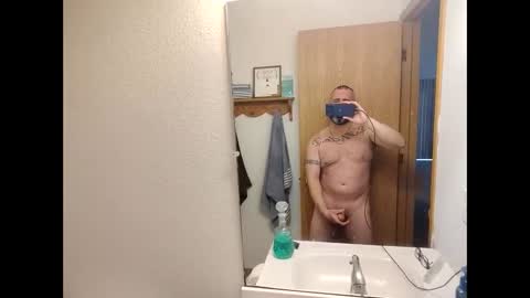 Snapshot of ryanihde2025 chatting on February 2026 10:14:02 PM ryanihde2025 online show from February 2026 10:14:02 PM