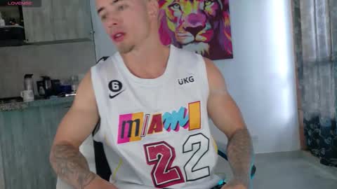 Ryan Blue ig ryannblue online show from December 2025 06:56:01 PM