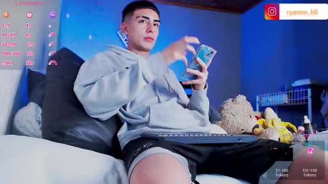 Ryannhill  online show from September 2025 07:41:01 AM