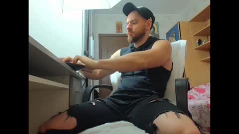 Ryanstone  online show from November 2025 05:05:01 AM