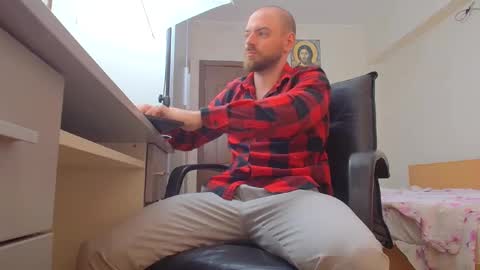 Ryanstone  online show from April 2026 04:32:01 AM