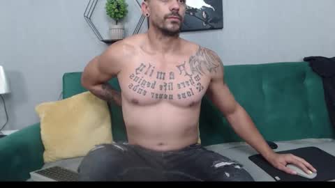 Ryan online show from November 2025 04:07:01 PM