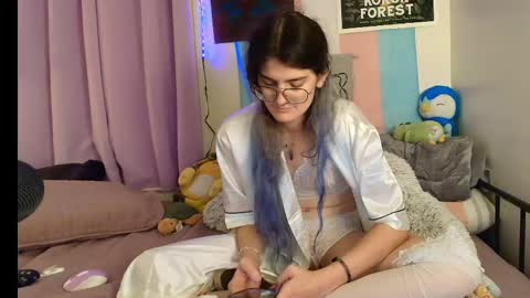 Snapshot of ryn_michele chatting on September 2025 12:16:01 AM Ryn Michele online show from September 2025 12:16:01 AM