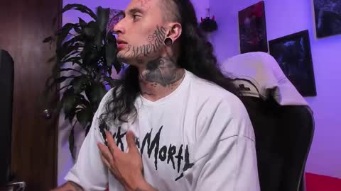 leopmonk help me reach 100 thumbs up online show from December 2025 01:33:02 AM