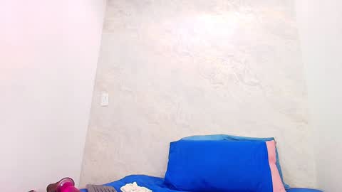 Snapshot of s_sofia_ chatting on January 2025 01:44:01 AM s_sofia_ online show from January 2025 01:44:01 AM