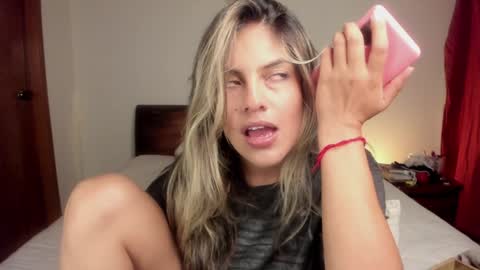 Leslie Beltrn online show from December 2024 02:15:01 AM