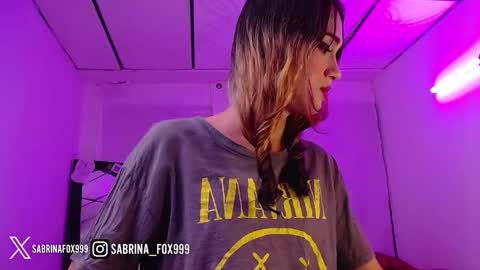 sabrina fox online show from September 2025 07:07:02 PM
