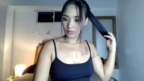 Snapshot of sabrina_brunette chatting on May 2026 05:01:02 AM sabrina online show from May 2026 05:01:02 AM