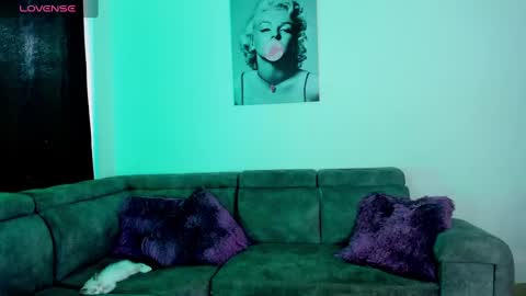 Snapshot of sabrina_lopez1 chatting on December 2024 10:08:02 PM sabrina_lopez1 online show from December 2024 10:08:02 PM