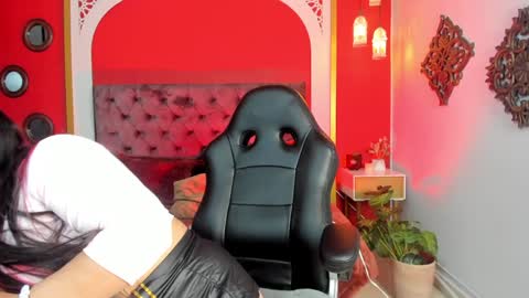 Sabrina online show from January 2025 03:17:01 AM