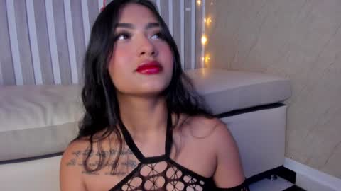 mariana  online show from February 2025 09:41:02 PM