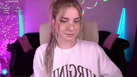 Sabrina online show from March 2026 07:14:01 AM