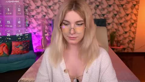 Snapshot of sabrinamuse chatting on May 2026 11:20:01 AM Sabrina online show from May 2026 11:20:01 AM