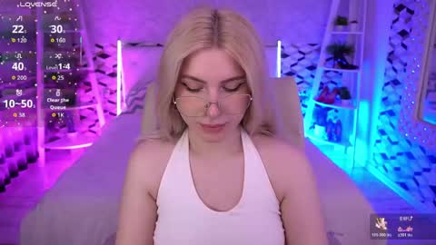 Snapshot of sabrinamuse chatting on June 2026 06:06:01 AM Sabrina online show from June 2026 06:06:01 AM