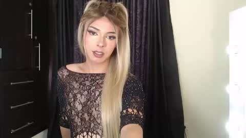 Snapshot of sabrinatshot chatting on May 2026 03:49:01 PM sabrinatshot online show from May 2026 03:49:01 PM
