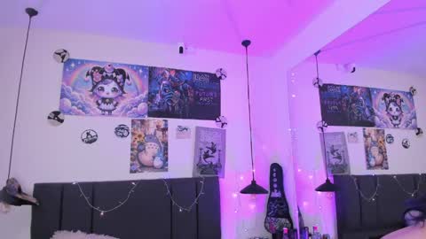 Sabrina  online show from April 2026 11:17:01 AM