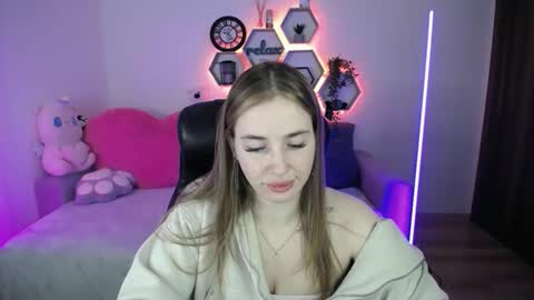 Sabrina Violet online show from April 2026 08:09:02 AM