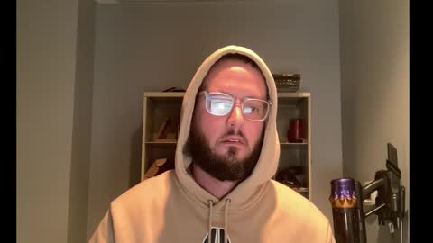 Snapshot of sacredroses chatting on December 2025 01:38:02 PM sacredroses online show from December 2025 01:38:02 PM