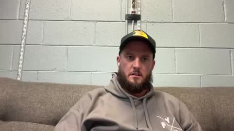 Snapshot of sacredroses chatting on December 2025 08:59:02 PM sacredroses online show from December 2025 08:59:02 PM