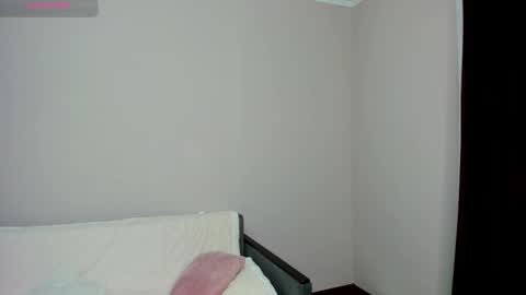 Sacura online show from October 2025 03:42:01 PM