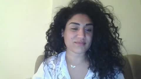 Queen online show from June 2026 03:33:01 PM